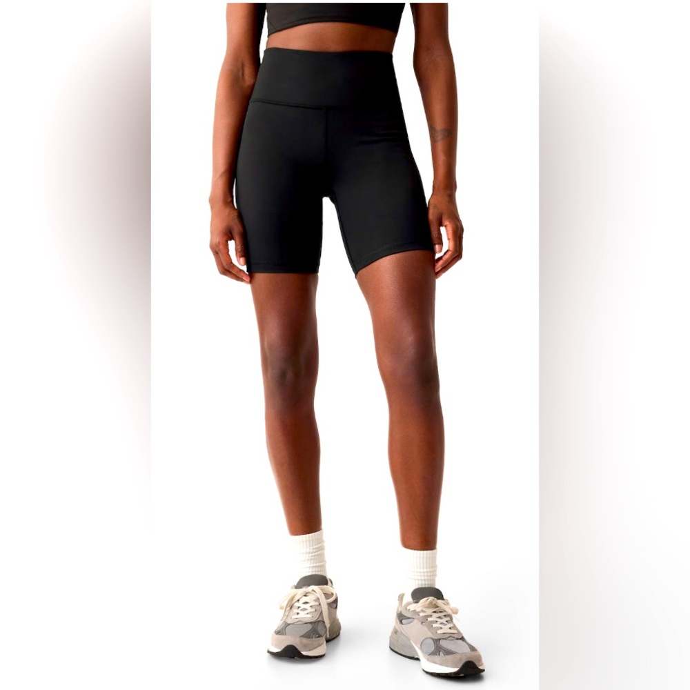worn 1 time. Just like new. Gap bike shorts size XS. Mid rise, black, ribbed